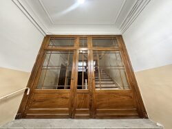 cage-d-escalier-immeuble-