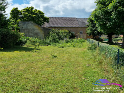 jardin-avant-et-grange-attenante