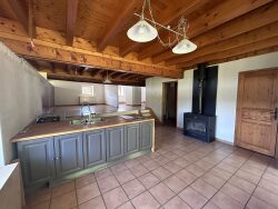 cuisine-salon-sejour-logement-1