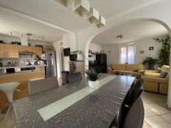 cuisine-ouverte-sur-sejour-8m2